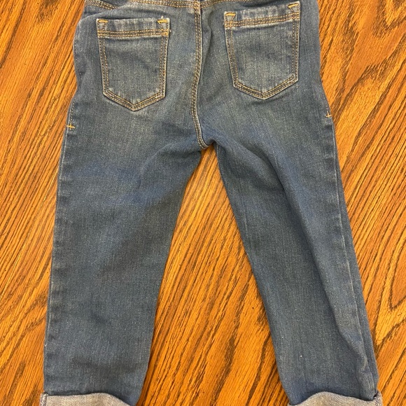Old Navy Toddler Boyfriend Cut Jeans - Picture 2 of 4